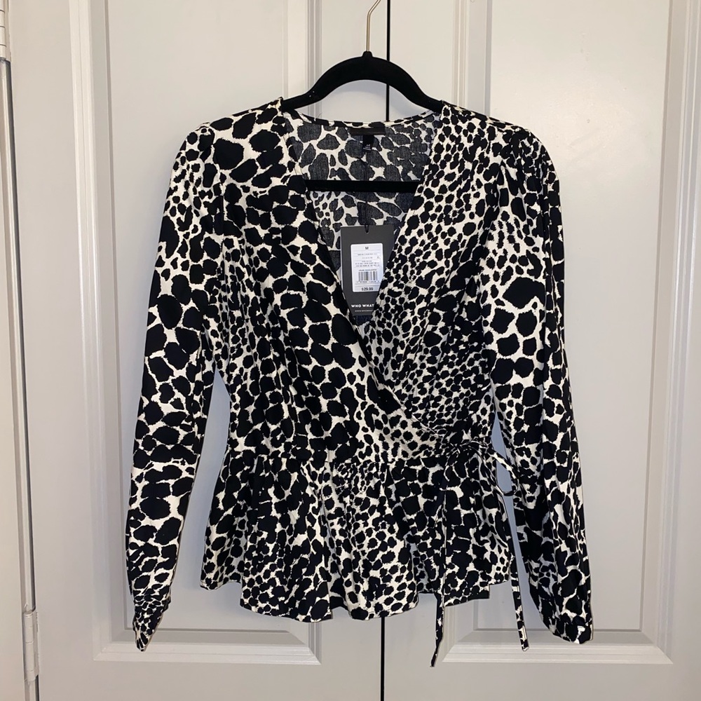 NWT Who What Wear Leopard Print Wrap Top - Picture 1 of 6